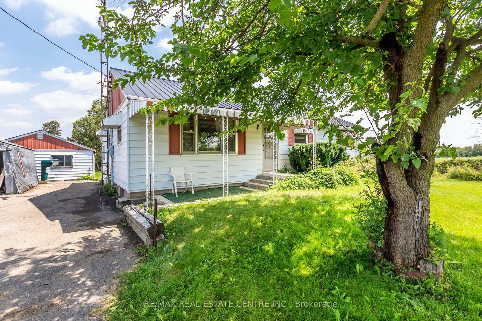 Listing Image 9
