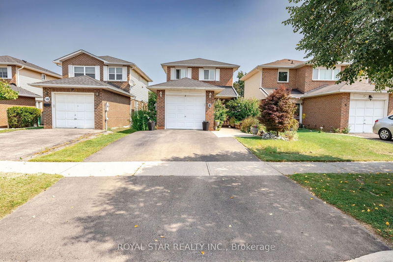 8 Sunshade Pl  Brampton, L6Z 2B8 | Image 1