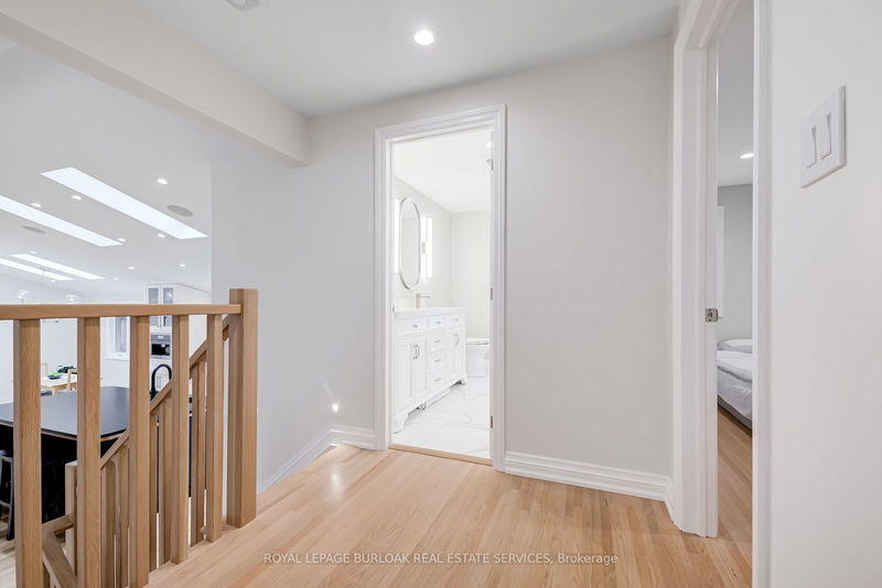 313 Silvana Cres  Burlington, L7L 2W3 | Image 16