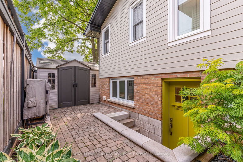 313 Silvana Cres  Burlington, L7L 2W3 | Image 33