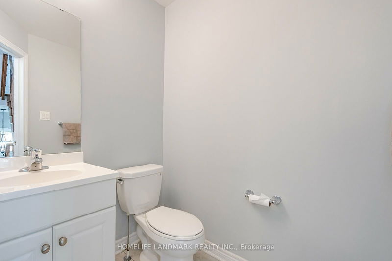 7 Rockbrook Tr  Brampton, L7A 4H8 | Image 8