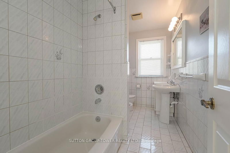 372 Glen Park Ave  Toronto, M6B 2E5 | Image 24