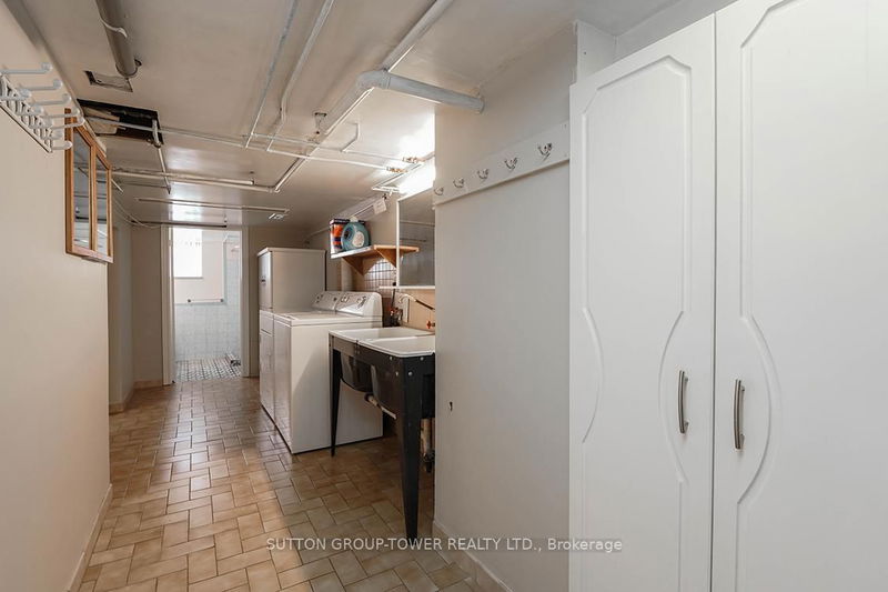 372 Glen Park Ave  Toronto, M6B 2E5 | Image 29