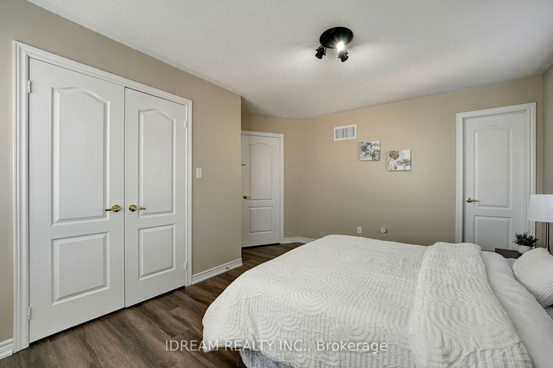 61 Arizona Dr N Brampton, L6Y 0R6 | Image 26