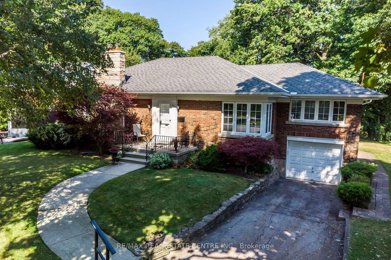 393 River Side Dr  Oakville, L6K 3N6 | Image 1