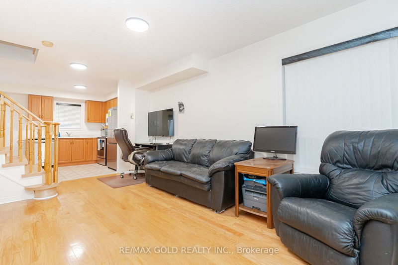 21 Poplar Plains Rd  Brampton, L7A 1Z5 | Image 11