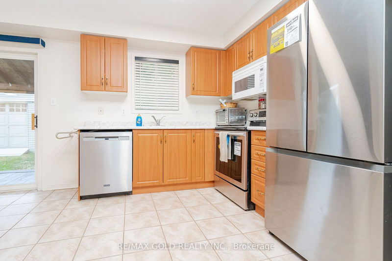 21 Poplar Plains Rd  Brampton, L7A 1Z5 | Image 14