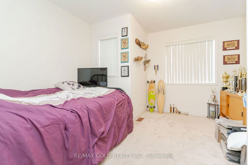 21 Poplar Plains Rd  Brampton, L7A 1Z5 | Image 25