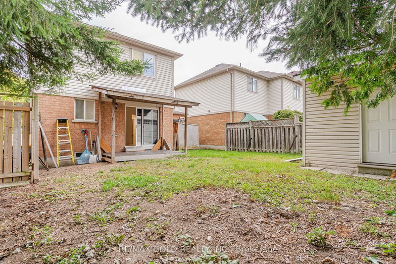 21 Poplar Plains Rd  Brampton, L7A 1Z5 | Image 36