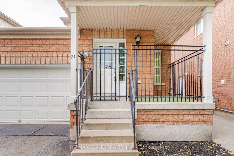 21 Poplar Plains Rd  Brampton, L7A 1Z5 | Image 6