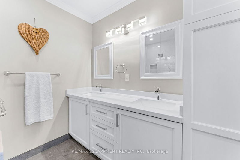 947 Easterbrook Ave  Burlington, L7T 1P9 | Image 20