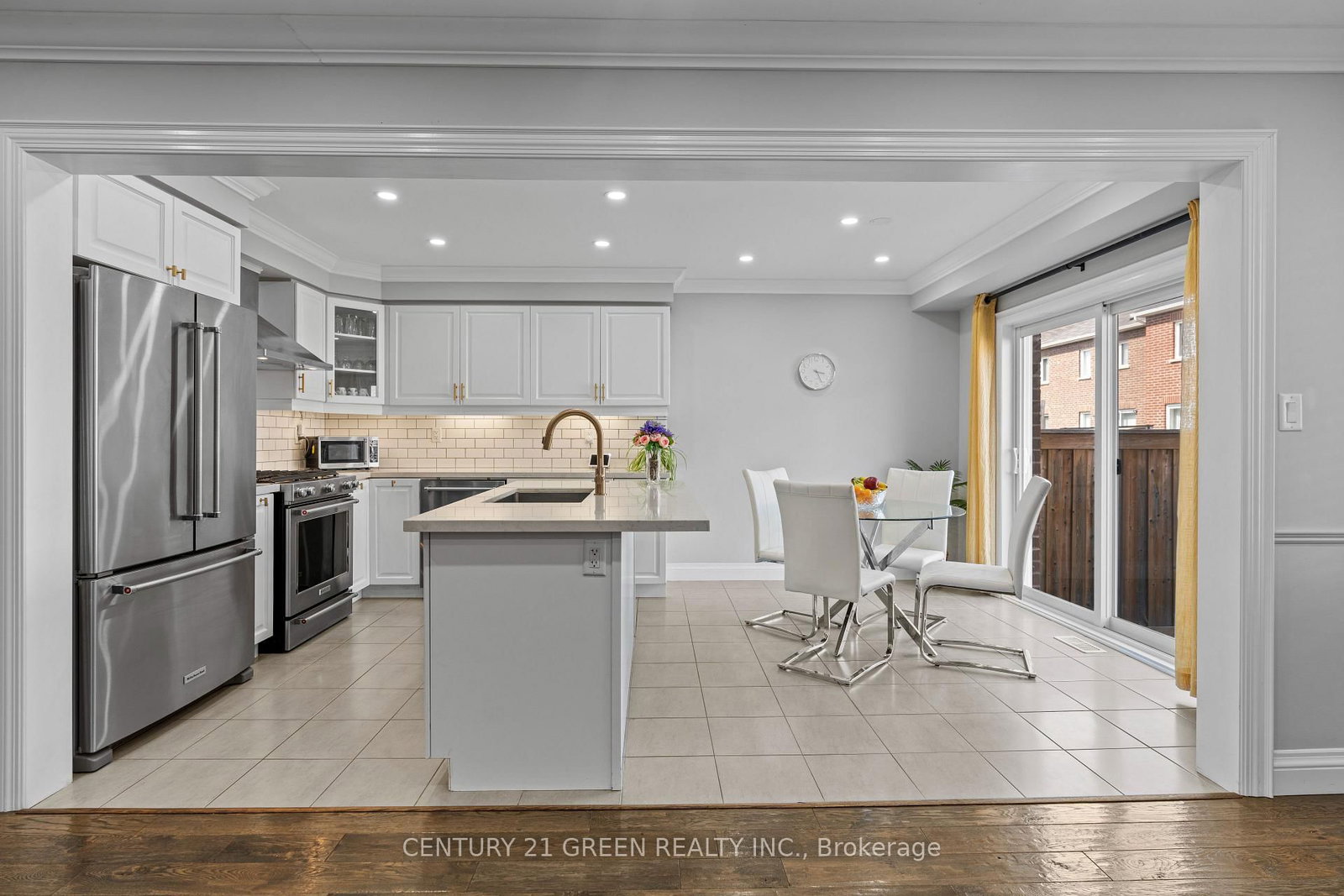 Listing Image 9