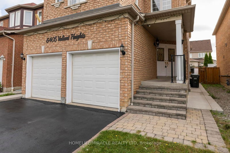 6405 Valiant Hts  Mississauga, L5W 1E2 | Image 5