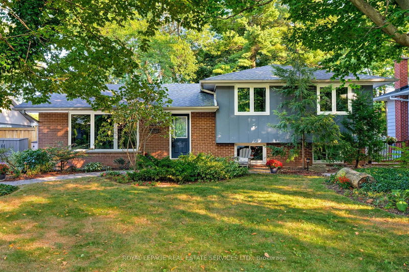 5240 Meadowhill Rd  Burlington, L7L 3L1 | Image 1