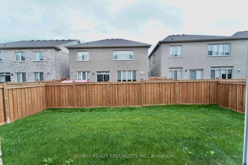 68 Donald Stewart Rd  Brampton, L7A 5J5 | Image 39