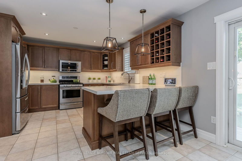 2440 Auckland Dr  Burlington, L7L 6X9 | Image 11