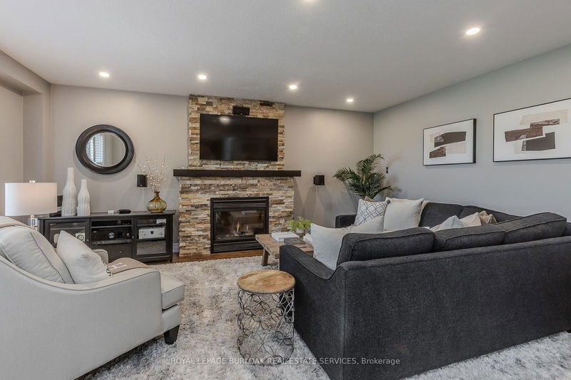 2440 Auckland Dr  Burlington, L7L 6X9 | Image 14