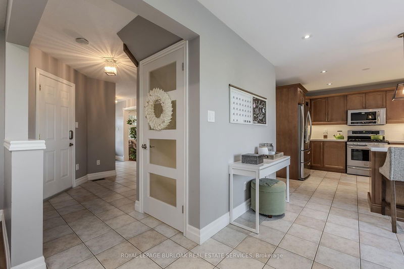 2440 Auckland Dr  Burlington, L7L 6X9 | Image 16