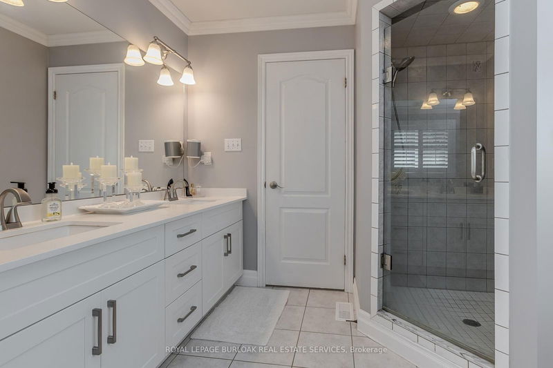 2440 Auckland Dr  Burlington, L7L 6X9 | Image 20