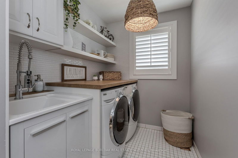 2440 Auckland Dr  Burlington, L7L 6X9 | Image 26