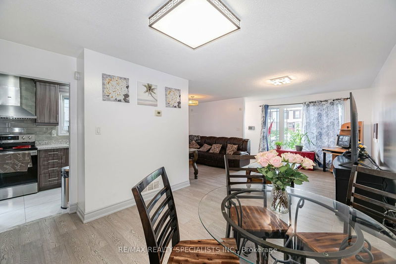 21 Crawford Dr  Brampton, L6V 2C6 | Image 9