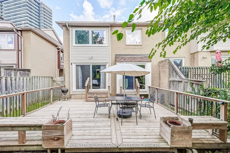 4590 Bay Villa Ave  Mississauga, L5M 4N6 | Image 35