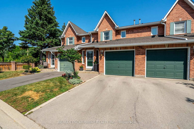  19 - 2155 Duncaster Dr  Burlington, L7P 4R4 | Image 1