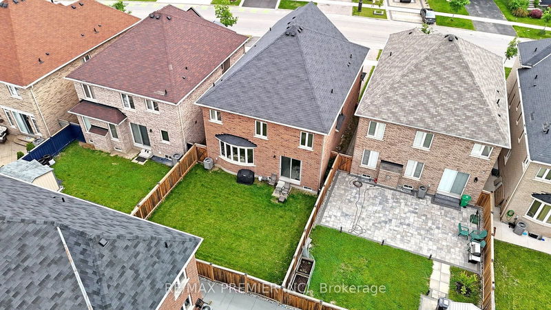 288 Elbern Markell Dr  Brampton, L6X 5K9 | Image 4