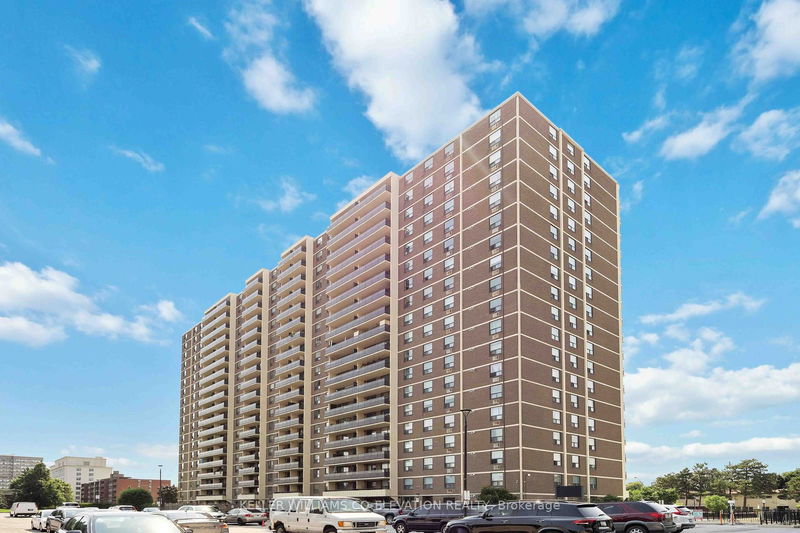 home for lease on 1811-511 The West Mall Dr Drive