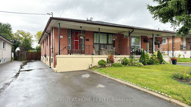 36 Hucknall Rd  Toronto, M3J 1V8 | Image 1