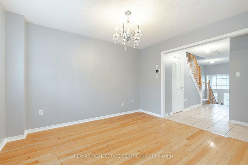 5767 Tiz Rd  Mississauga, L5R 0B4 | Image 11