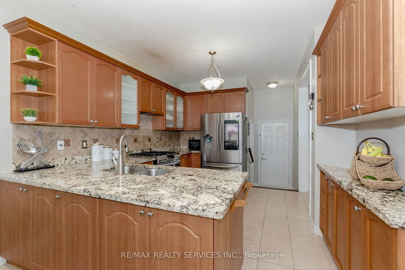 475 Van Kirk Dr  Brampton, L7A 0J2 | Image 14