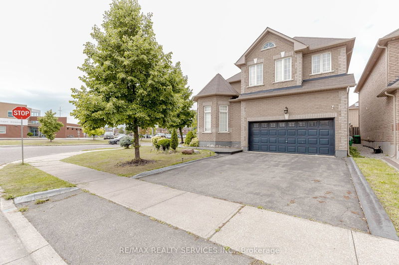 475 Van Kirk Dr  Brampton, L7A 0J2 | Image 3