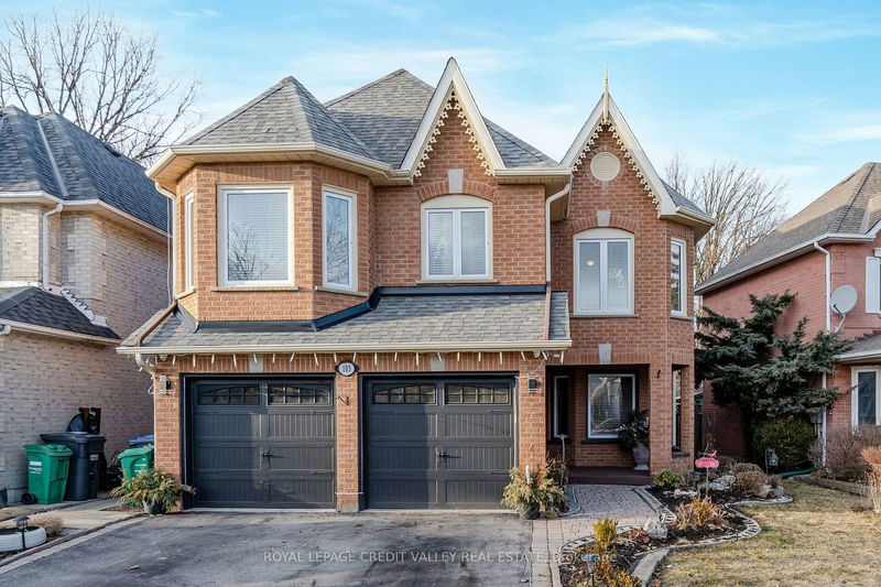 103 Vivians Cres  Brampton, L6Y 4V4 | Image 1