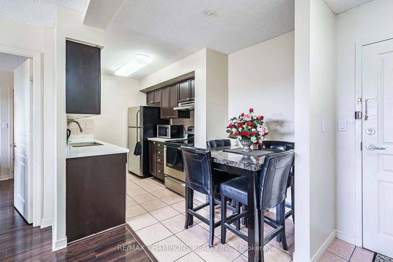  216 - 300 Ray Lawson Blvd  Brampton, L6Y 5H5 | Image 14