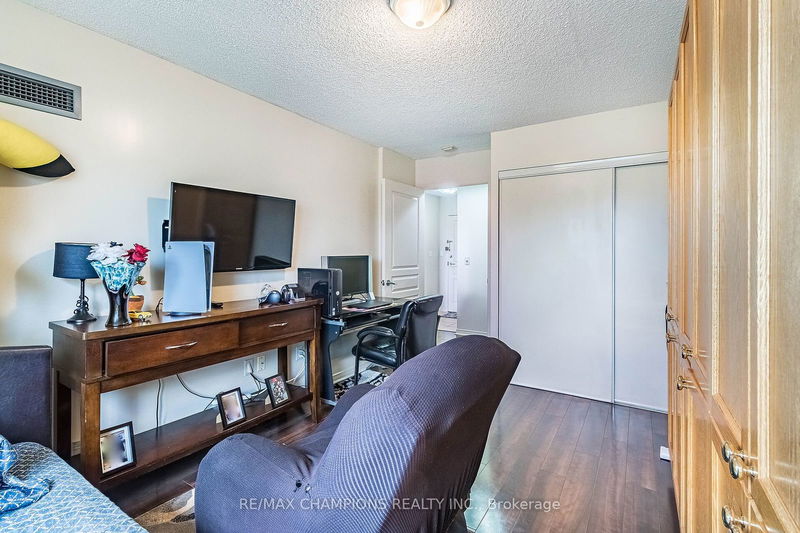  216 - 300 Ray Lawson Blvd  Brampton, L6Y 5H5 | Image 28