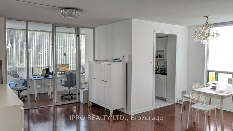  305 - 550 Webb Dr  Mississauga, L5B 3Y4 | Image 3