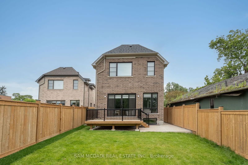 1076 Roosevelt Rd  Mississauga, L5G 3Y8 | Image 35