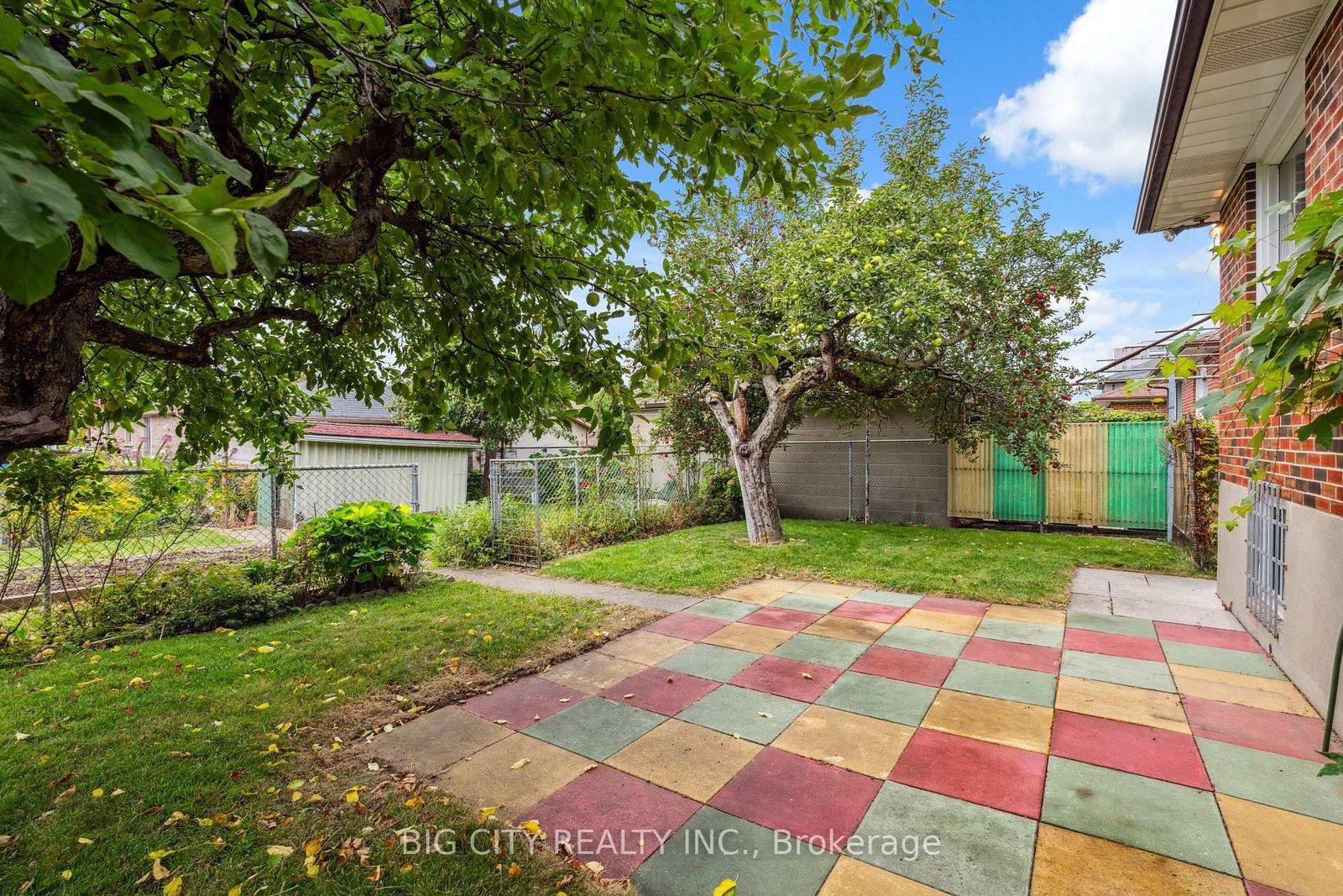 Listing Image 22