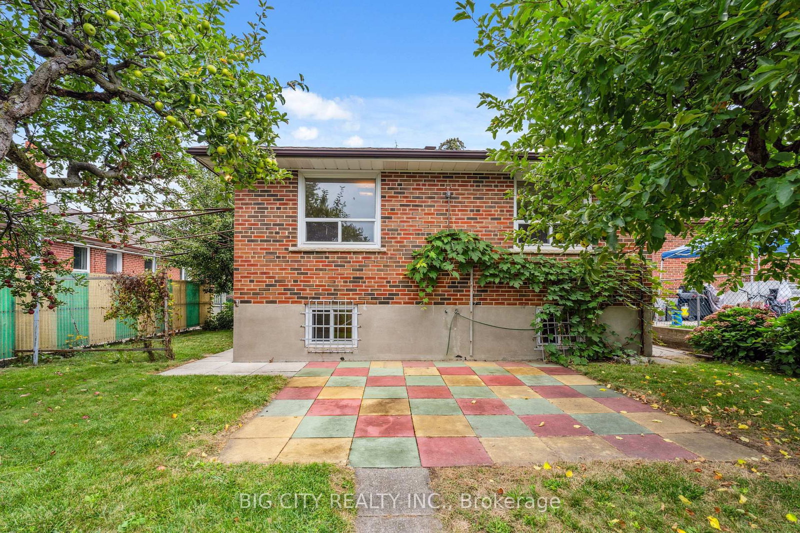 Listing Image 23