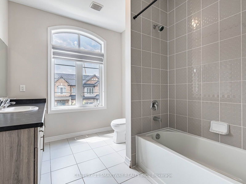 31 Truffle Crt  Brampton, L7A 0C4 | Image 18