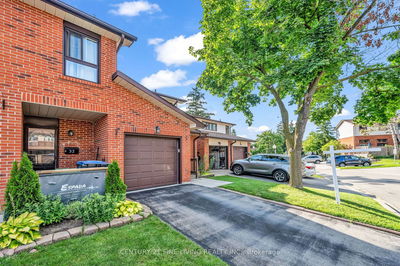 33 Dawson Cres  Brampton, L6V 3M5 | Image 1