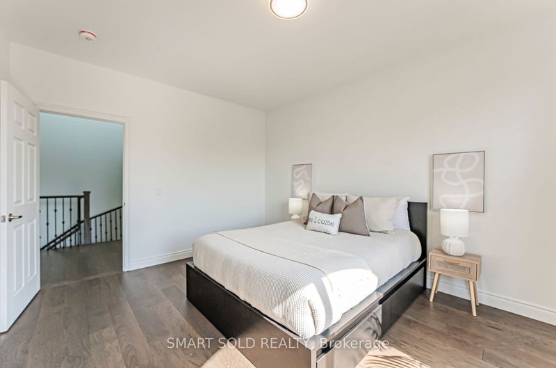 21 Harold St  Toronto, M8Z 3R4 | Image 28