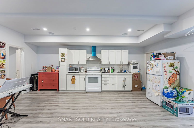 21 Harold St  Toronto, M8Z 3R4 | Image 38