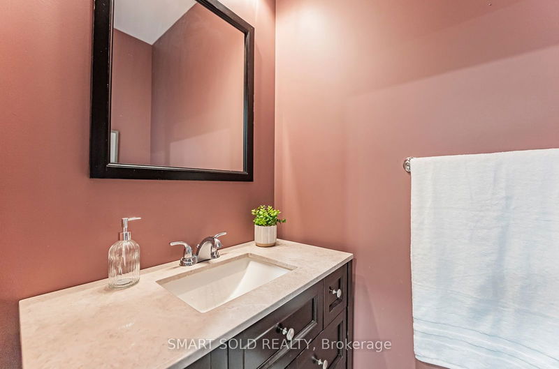 21 Harold St  Toronto, M8Z 3R4 | Image 9