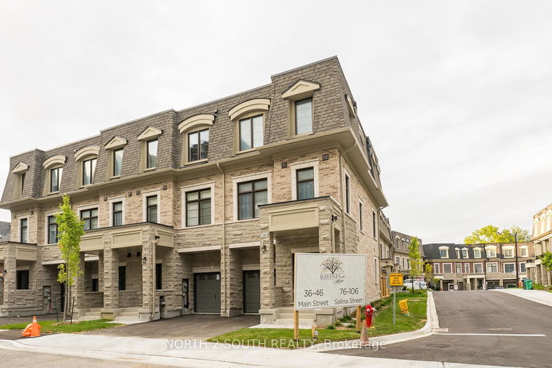 203 Wyndham St  Mississauga, L5M 1X8 | Image 3