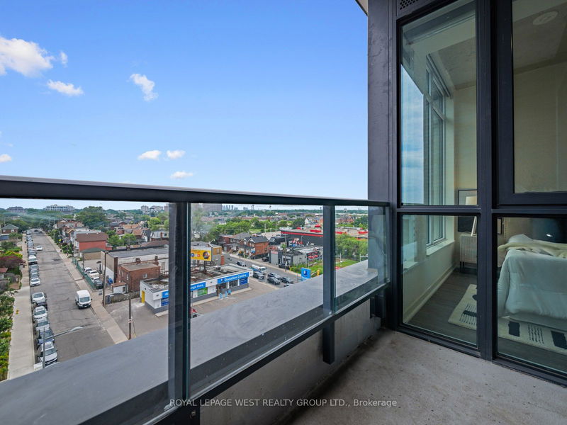  713 - 1808 St Clair Ave W Toronto, M6N 0C1 | Image 24