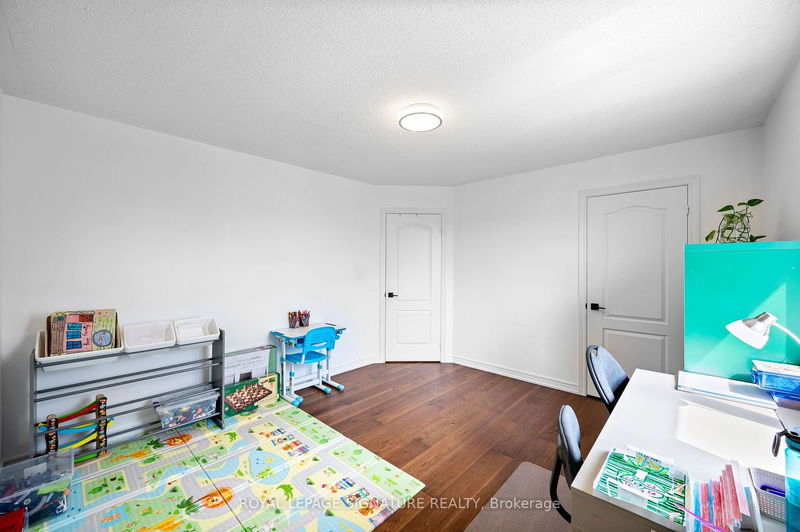 6786 Kazoo Crt  Mississauga, L5W 1T4 | Image 22