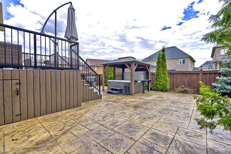 11 Maybeck Dr  Brampton, L6X 0Z6 | Image 27