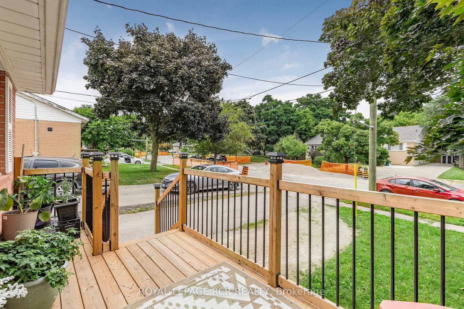 Listing photo 3